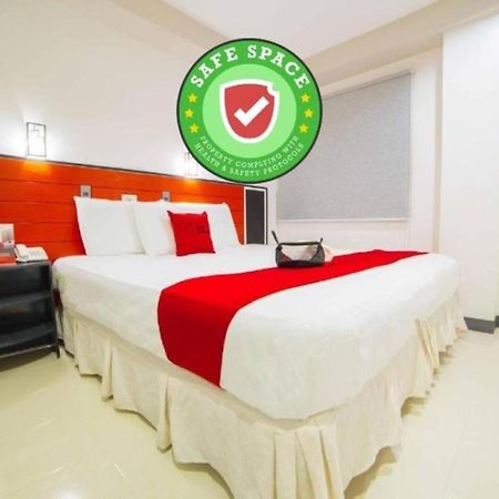 Reddoorz Plus Near San Pedro Cathedral Davao City Eksteriør bilde