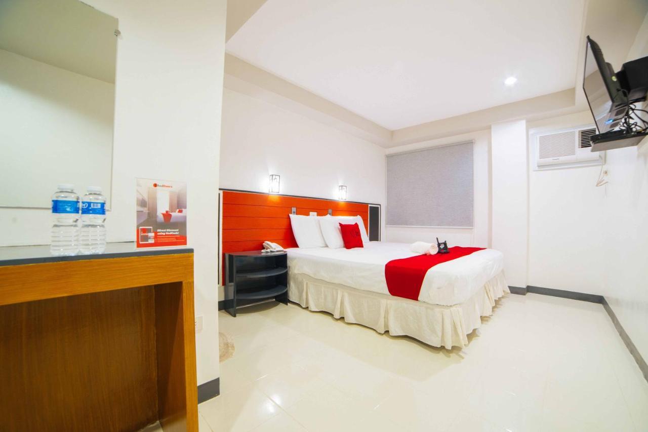Reddoorz Plus Near San Pedro Cathedral Davao City Eksteriør bilde