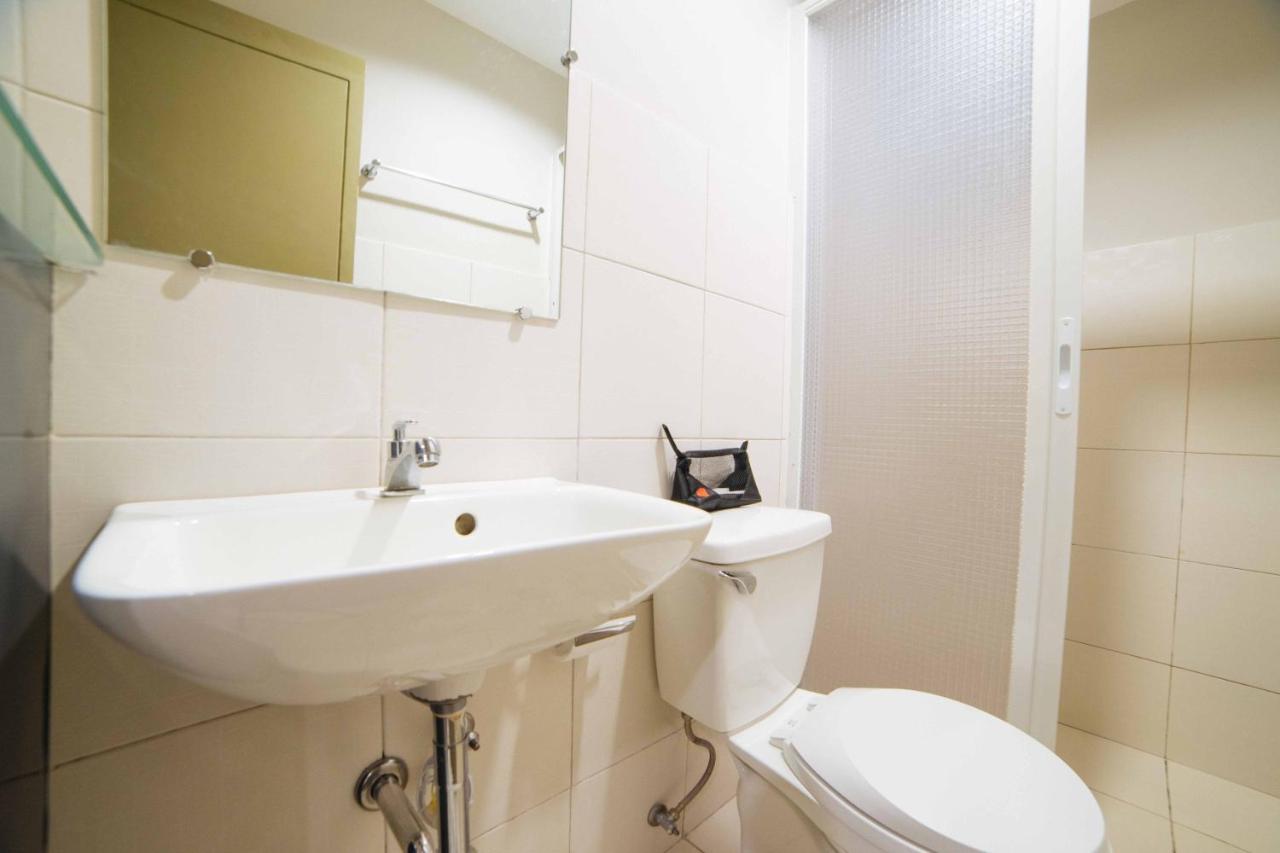 Reddoorz Plus Near San Pedro Cathedral Davao City Eksteriør bilde