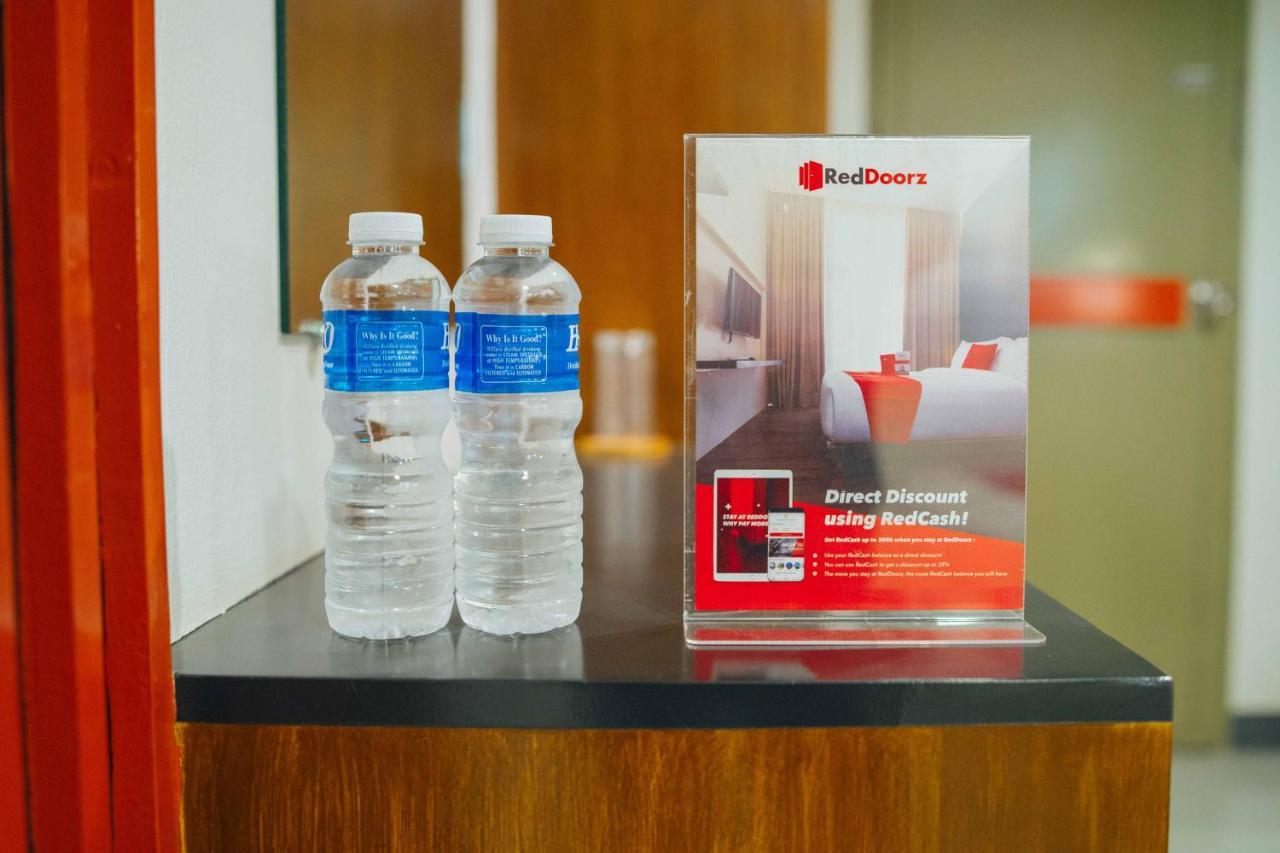 Reddoorz Plus Near San Pedro Cathedral Davao City Eksteriør bilde